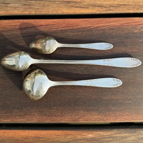 Baby Spoons Silver Plated Set of 3 National Silver Plate / Kid’s Toddler Child - Picture 2 of 6